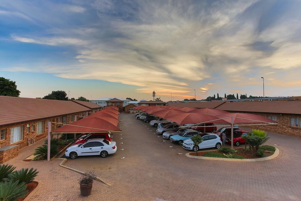 Rudman Townhouses - Family Apartment Boksburg Eksteriør bilde
